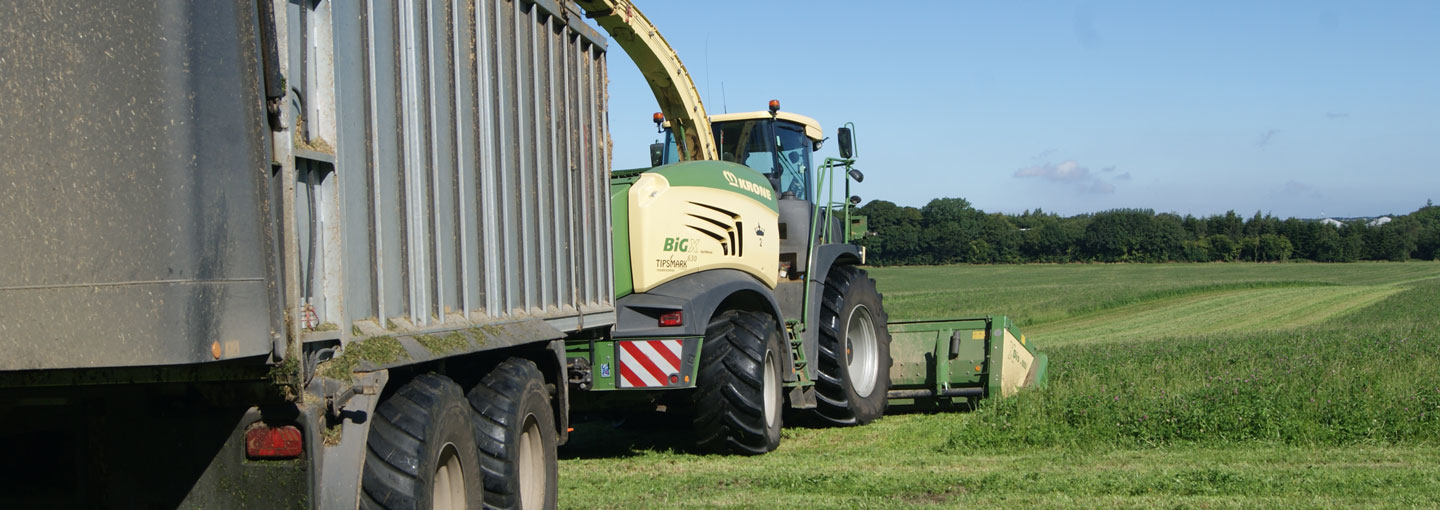 Traktor med påhæng