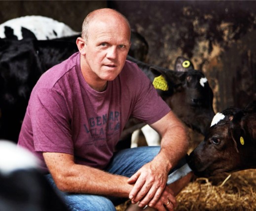 Søren Olsen oplever problemer både i sin 40 år gamle kostald og den 9 år gamle ungdyr- og goldkostald.